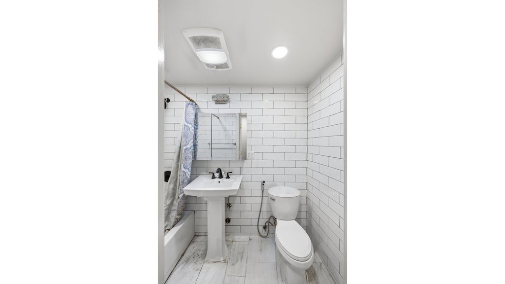 200 East 7th Street – For Sale photo 10