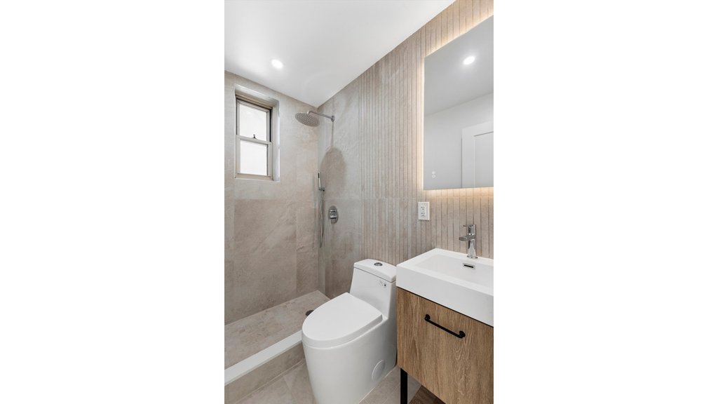 225 East 46th Street, Unit PHC photo 12