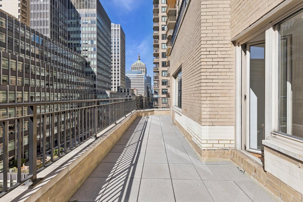 225 East 46th Street, Unit PHC photo 14