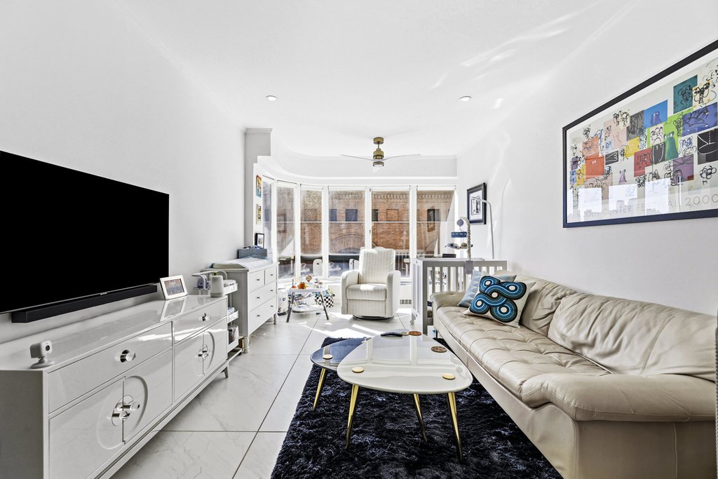 530 East 76th Street, Unit 6J