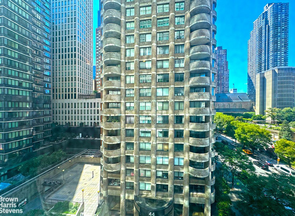 61 West 62nd Street, Unit 6H photo 7