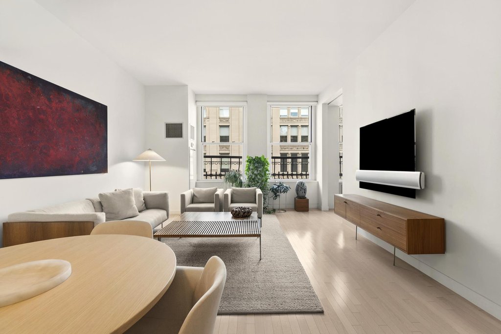 650 Sixth Avenue, Unit 5E