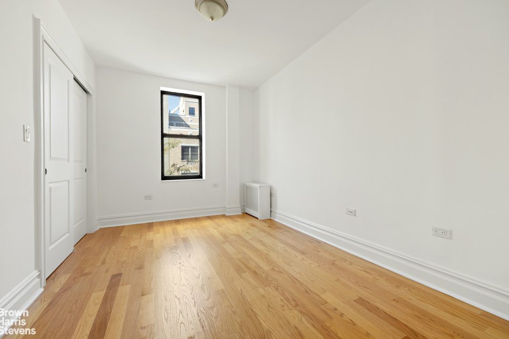 105 Bennett Avenue, Unit 55B photo 7