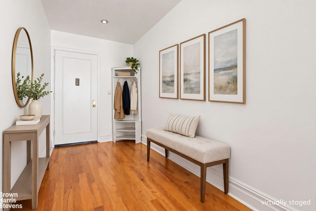 105 Bennett Avenue, Unit 55B photo 8