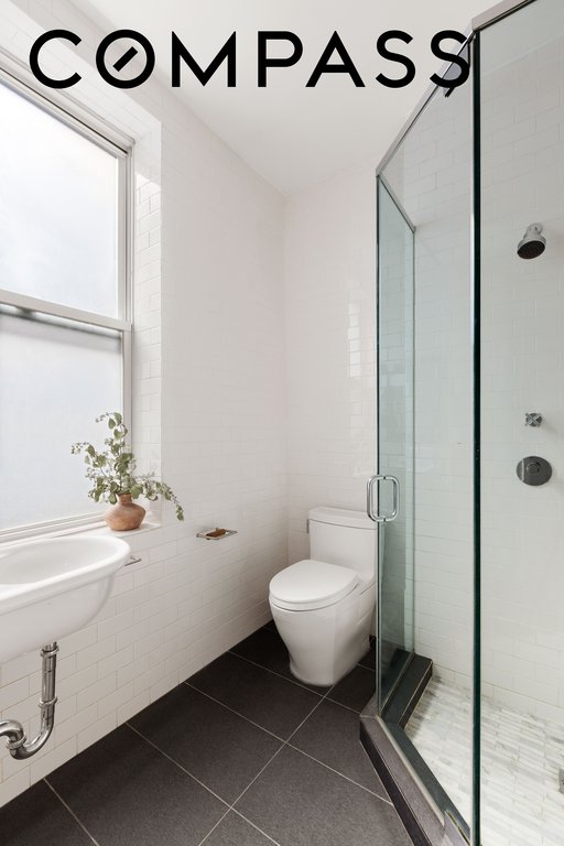 731 Greenwich Street, Unit 2 photo 9