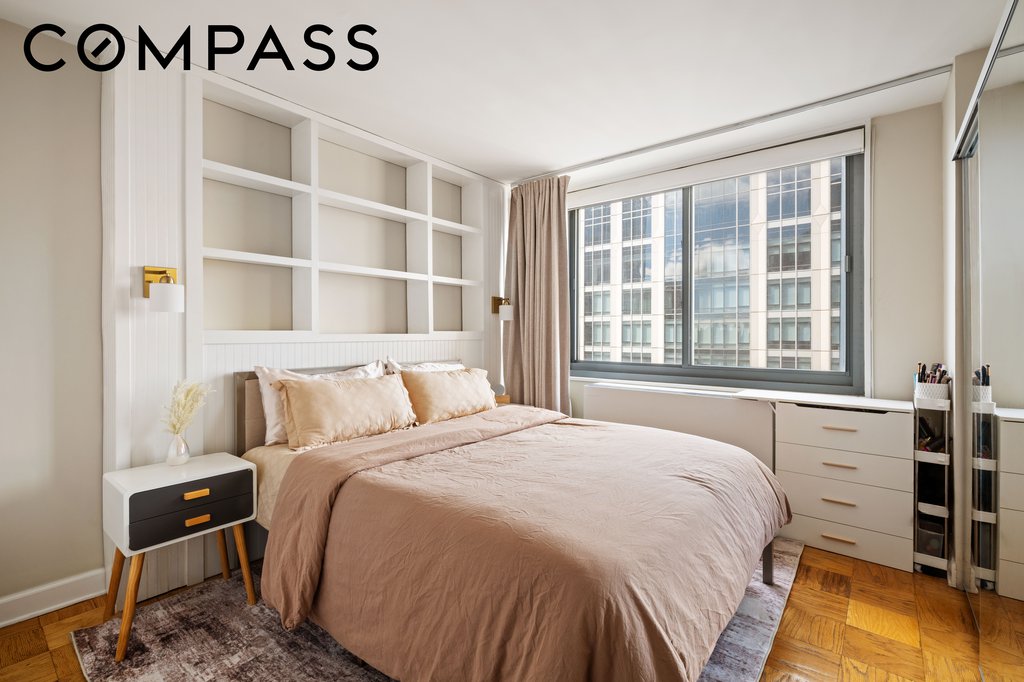 2025 Broadway, Unit 25C photo 4