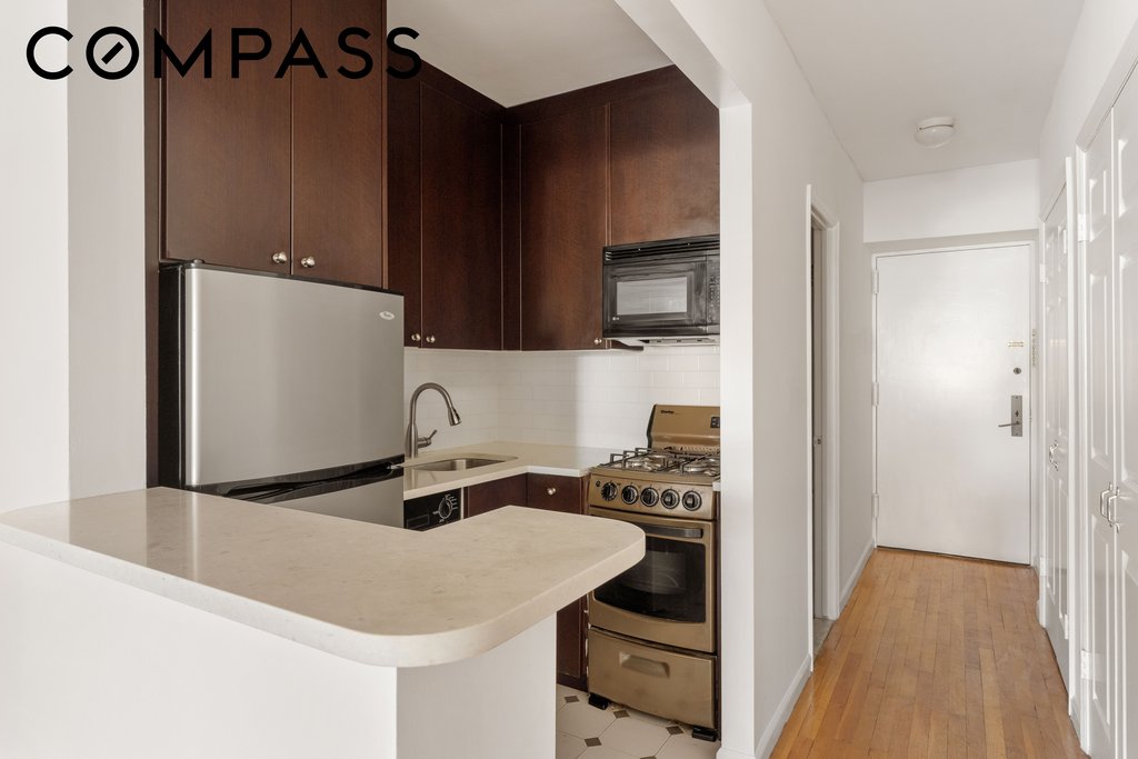 186 West 80th Street, Unit 7E photo 3