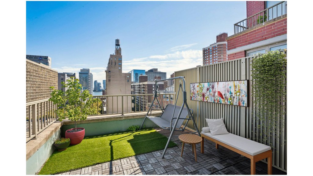 250 East 30th Street, Unit 11A photo 8