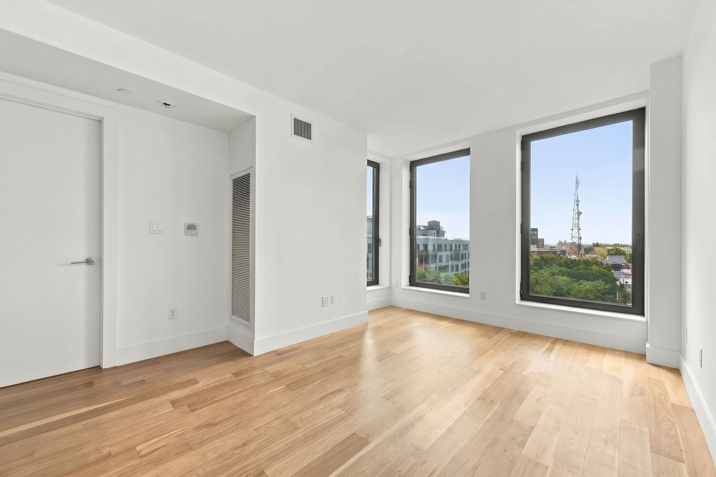 111 Montgomery Street, Unit 7G photo 2
