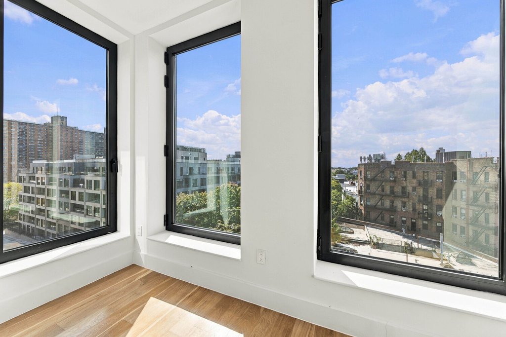 111 Montgomery Street, Unit 7G photo 3