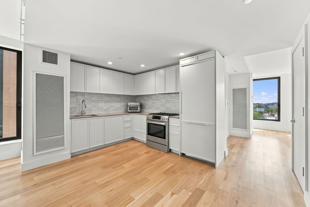 111 Montgomery Street, Unit 7G photo 7