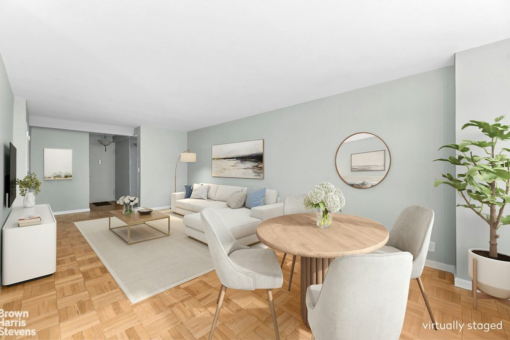 220 East 67th Street, Unit 3A photo 4