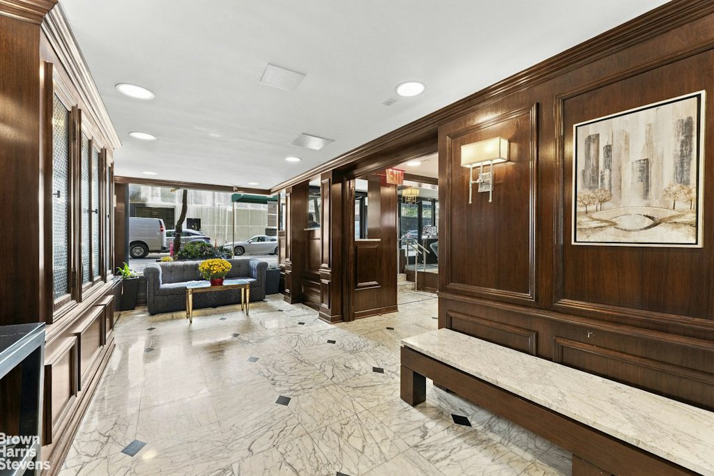 220 East 67th Street, Unit 3A photo 7