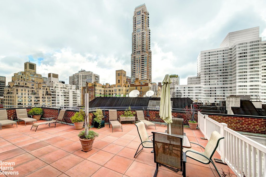 220 East 67th Street, Unit 3A photo 8