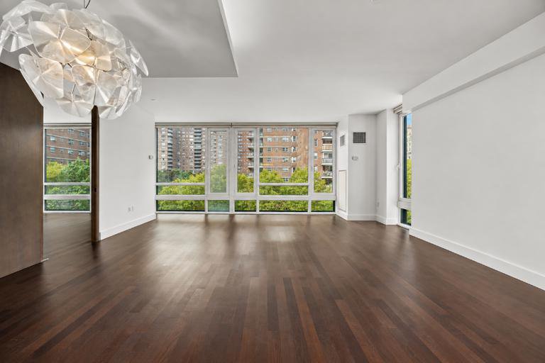261 West 28th Street, Unit 6A photo 4