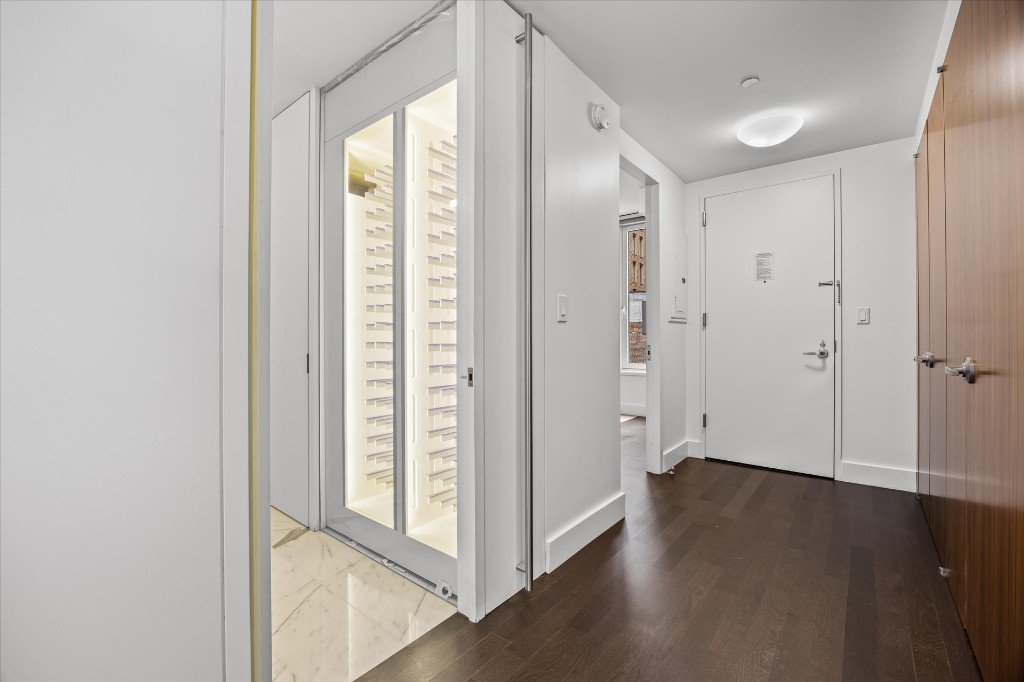 261 West 28th Street, Unit 6A photo 8