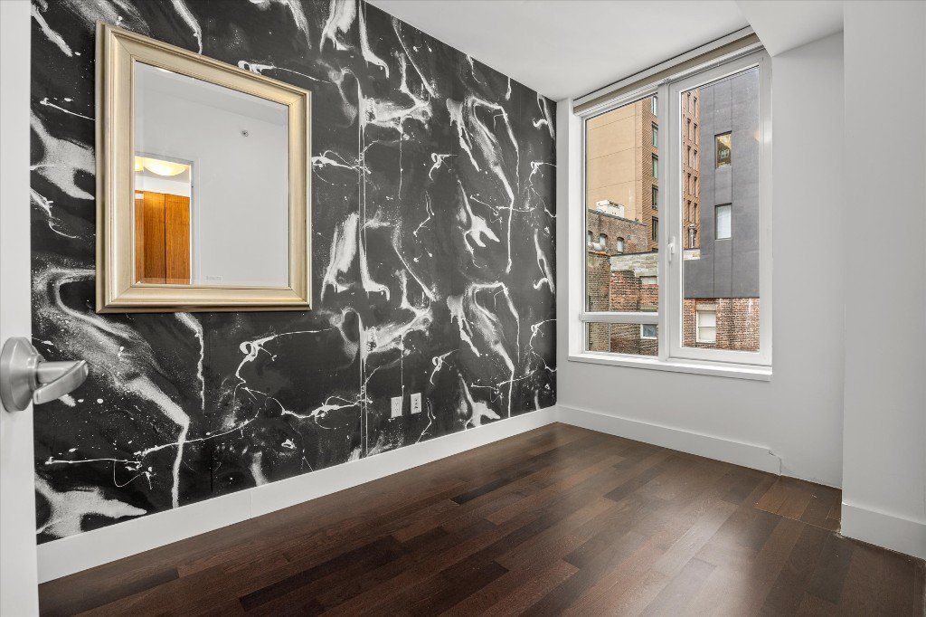 261 West 28th Street, Unit 6A photo 20