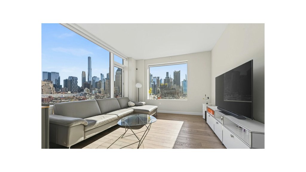 505 West 43rd Street, Unit 14A photo 2