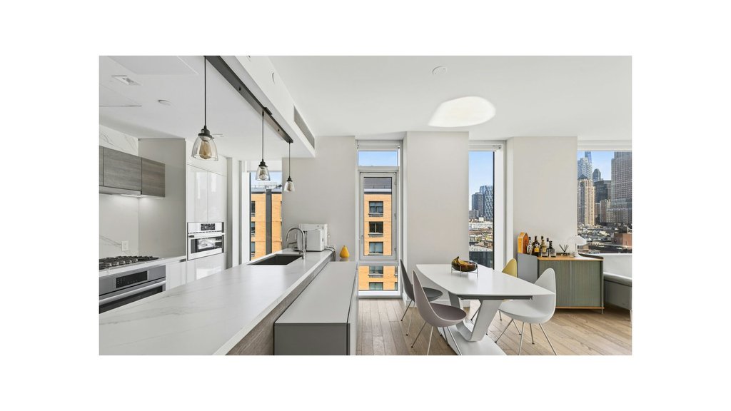 505 West 43rd Street, Unit 14A photo 8