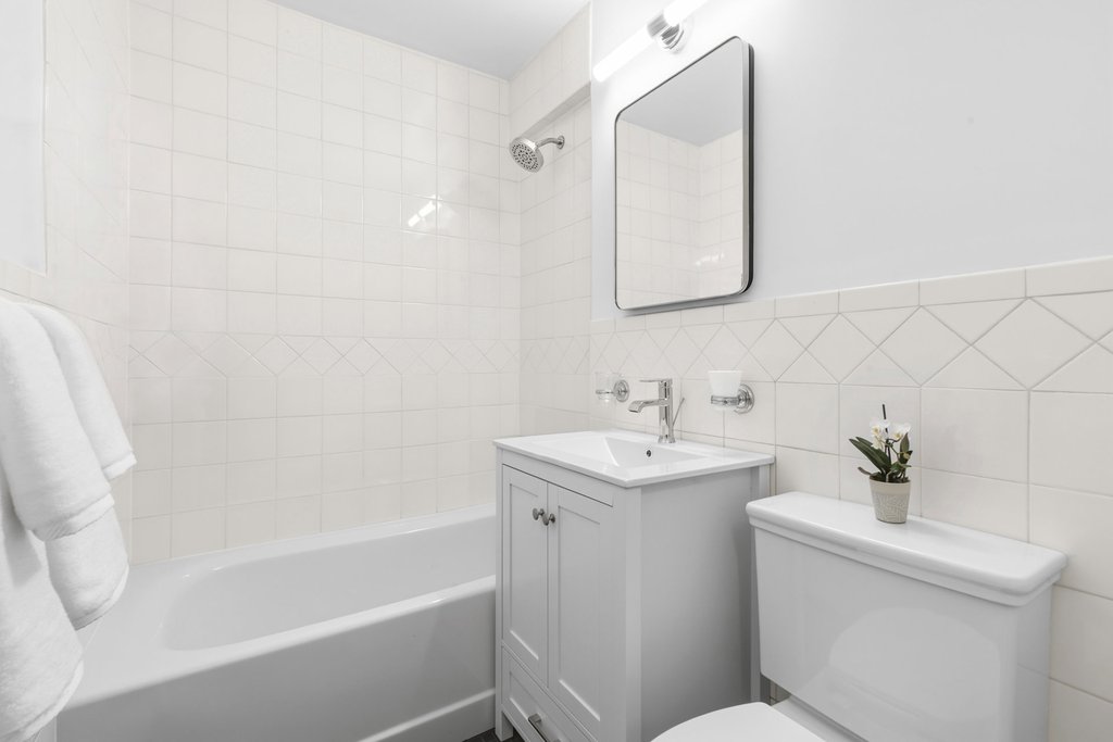 400 East 77th Street, Unit 10G photo 6