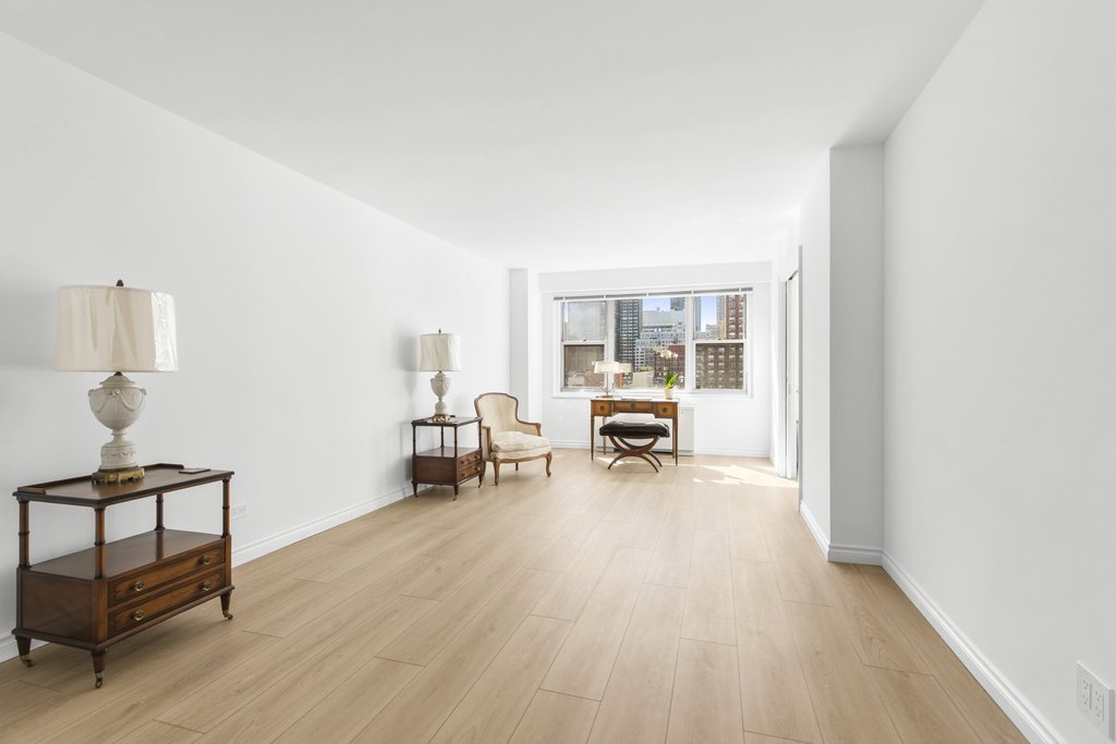 400 East 77th Street, Unit 10G photo 7
