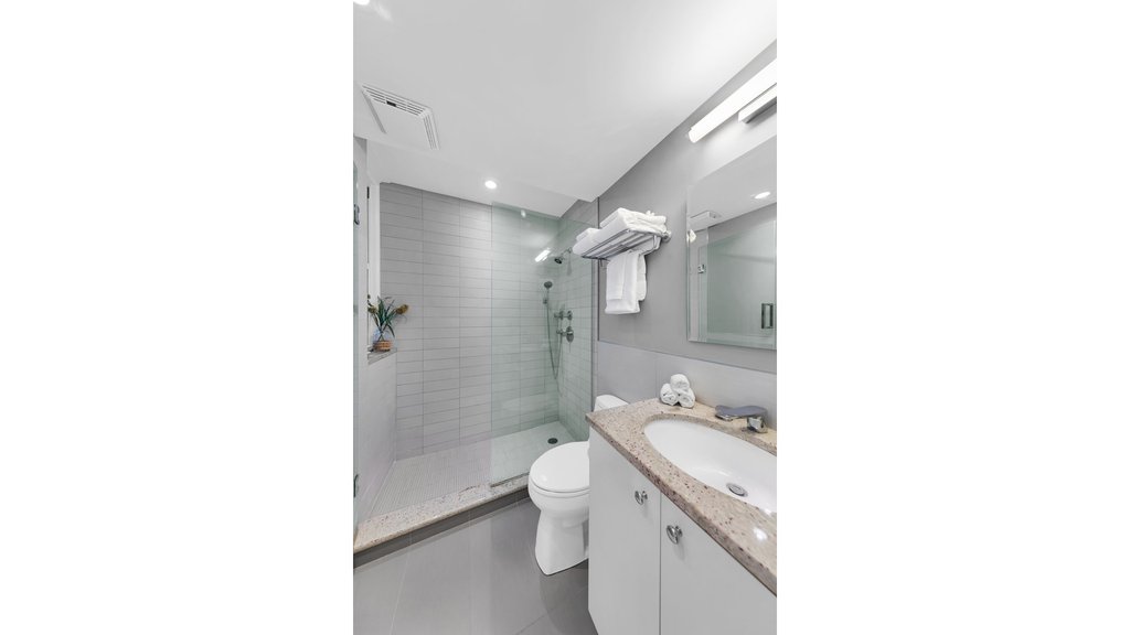 112 East 74th Street, Unit 4N photo 10