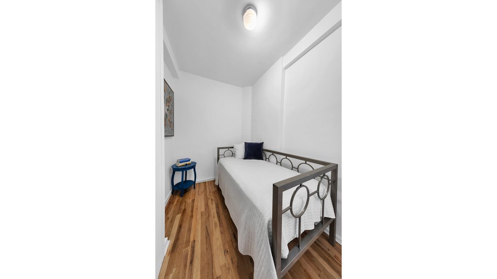112 East 74th Street, Unit 4N photo 14