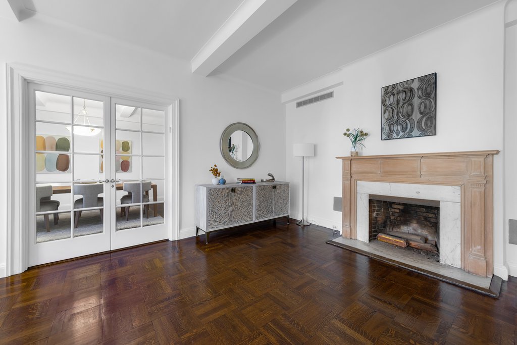 112 East 74th Street, Unit 4N photo 2