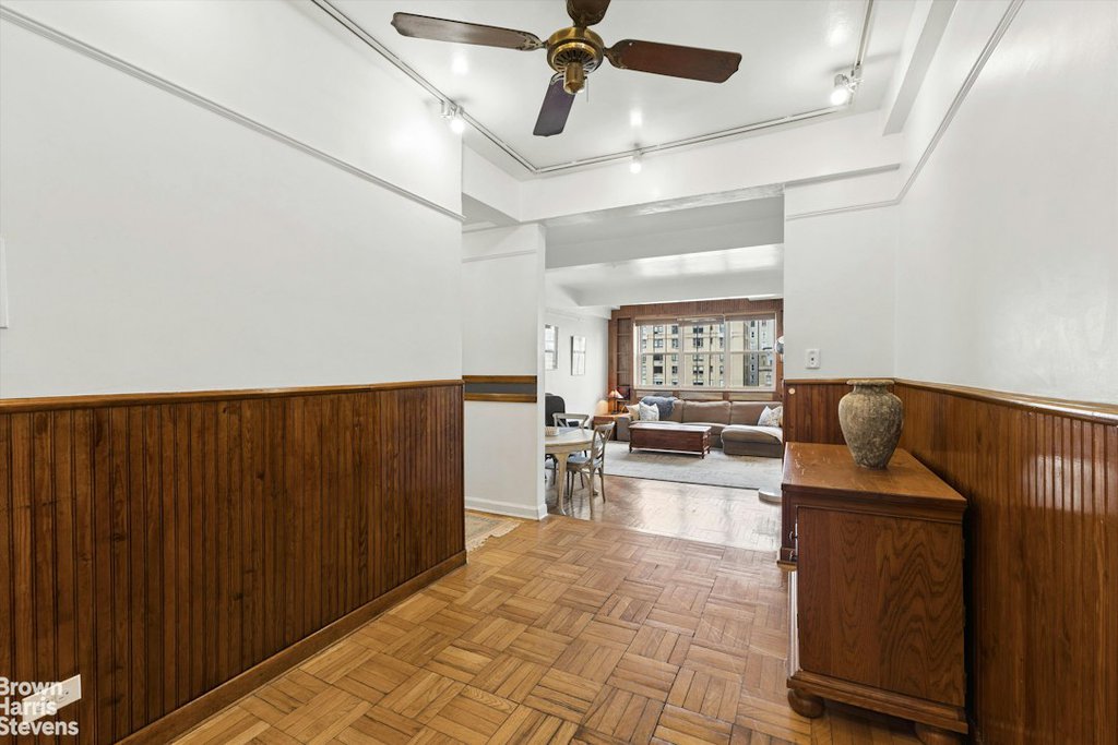 320 West 76th Street, Unit 10C photo 6