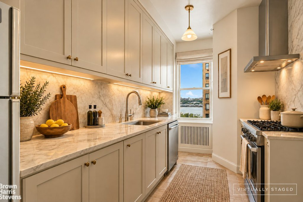 320 West 76th Street, Unit 10C photo 14