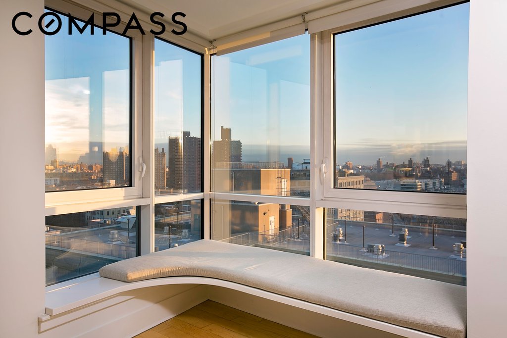440 Kent avenue, Unit 18E photo 4