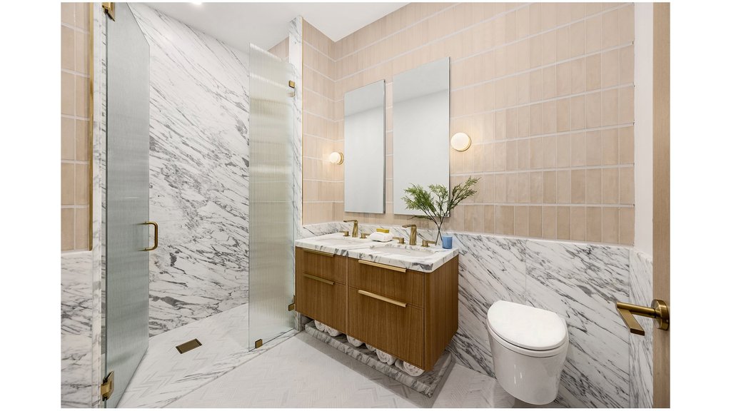 660 Lexington Avenue, Unit PHC photo 32