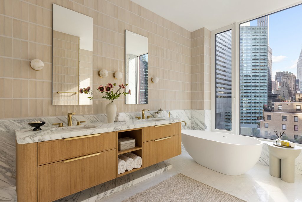 660 Lexington Avenue, Unit PHC photo 8