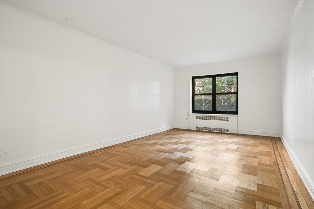 230 Park Place, Unit 4N photo 2