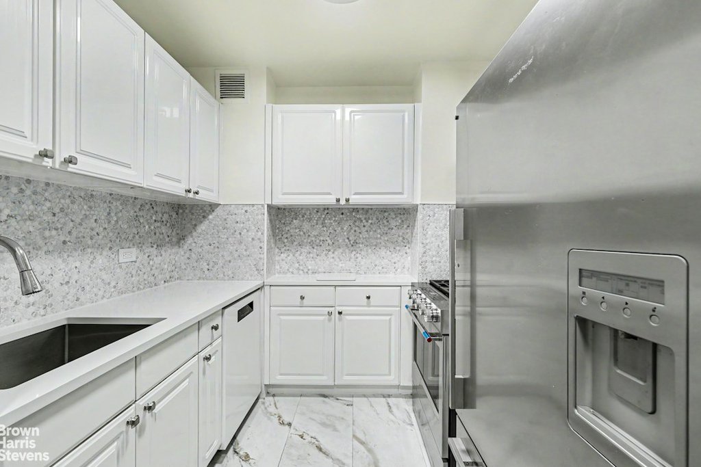 170 East 87th Street, Unit W6G photo 4