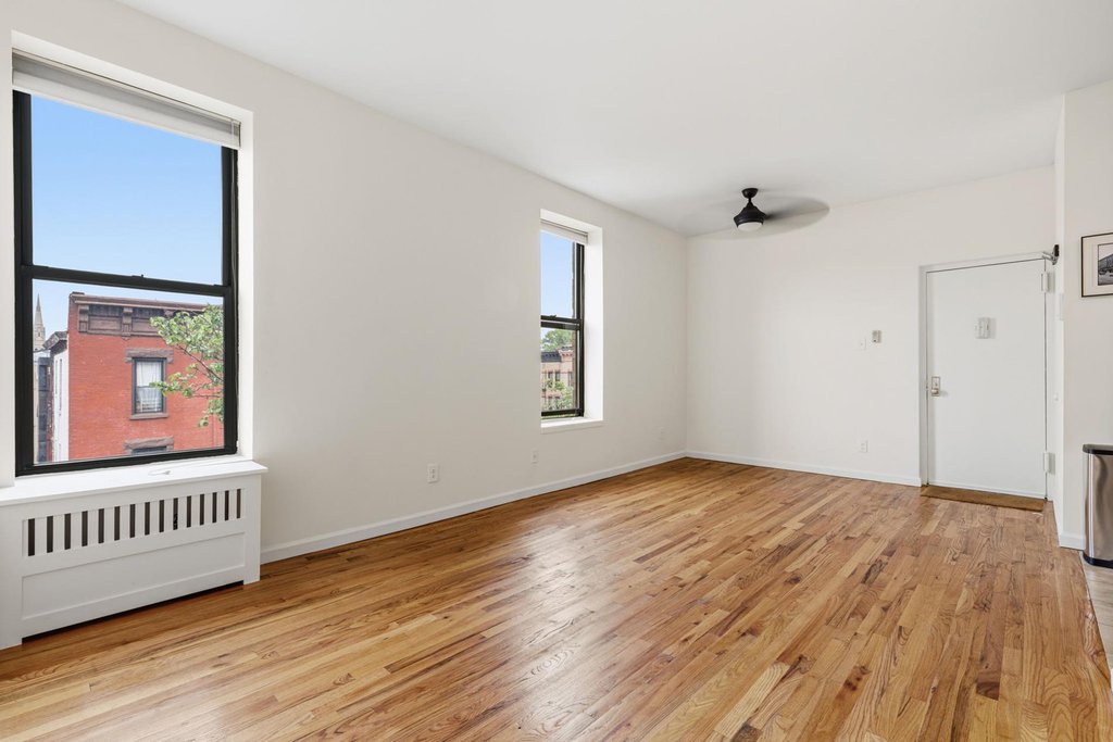 438 4th Street, Unit 4A photo 4