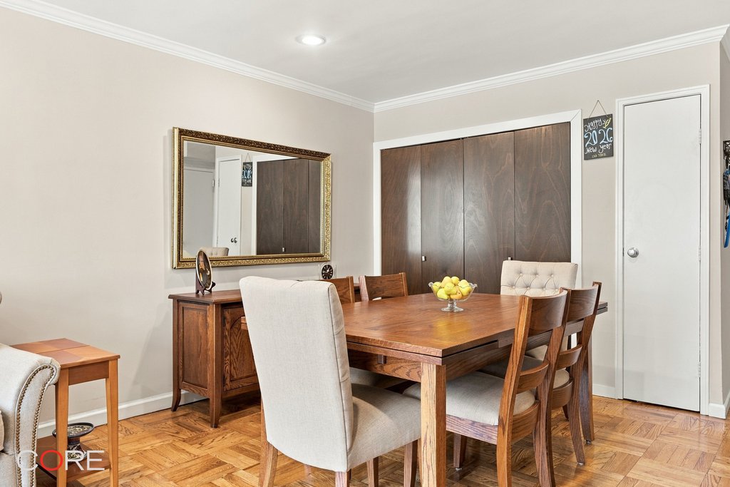 233 East 70th Street, Unit 16T photo 4