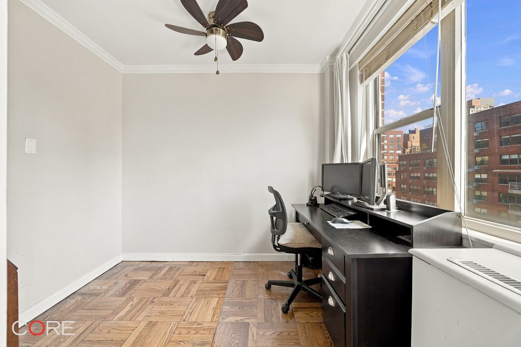 233 East 70th Street, Unit 16T photo 8