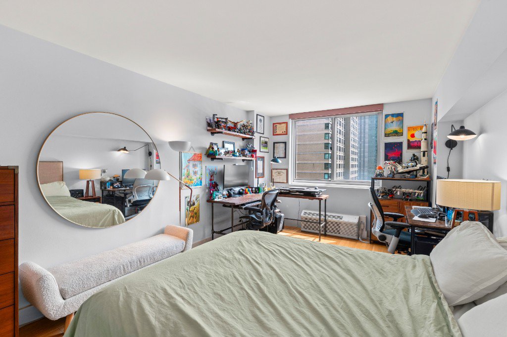 345 East 93rd Street, Unit 13G photo 12