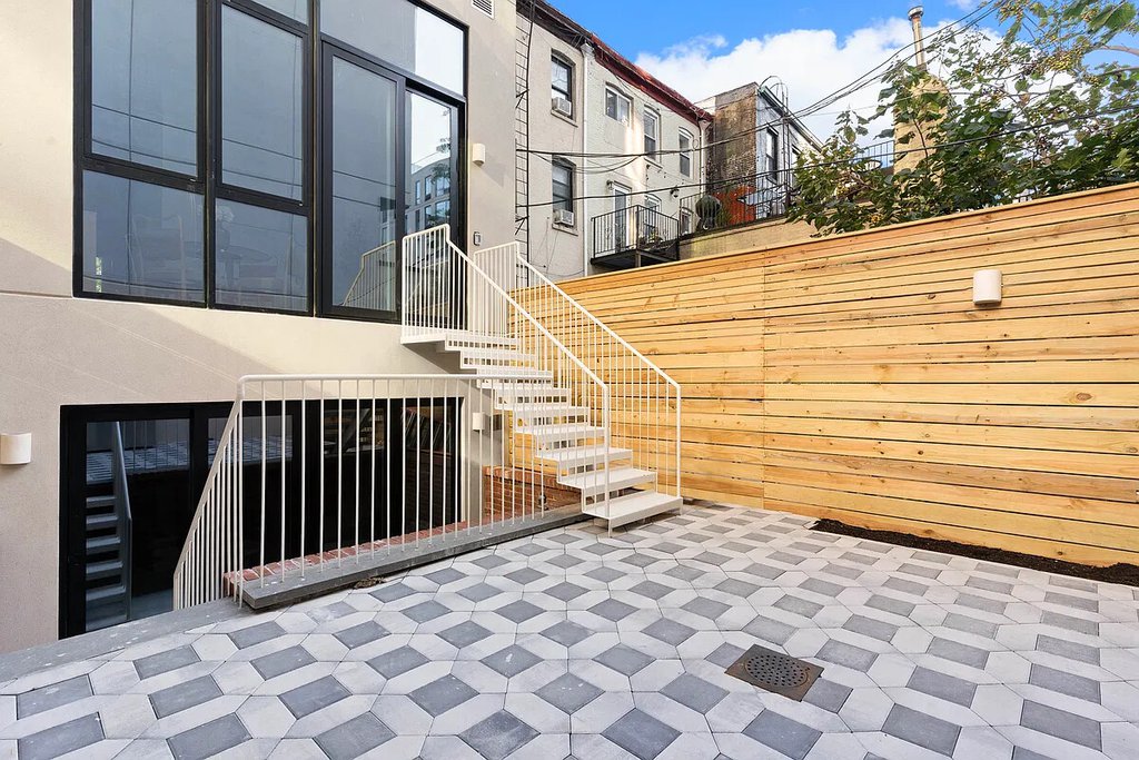 455 Keap Street, Unit TH1 photo 20