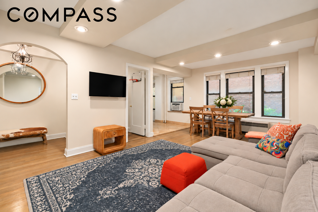 319 East 50th Street, Unit 3L