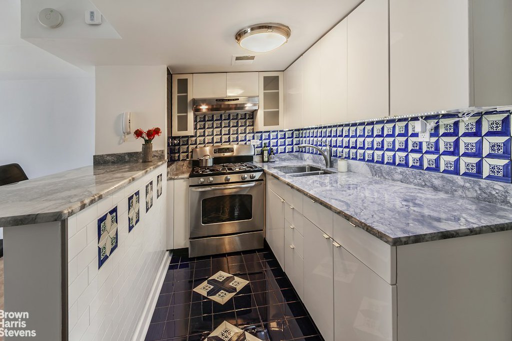 430 West 34th Street, Unit 17CD photo 3