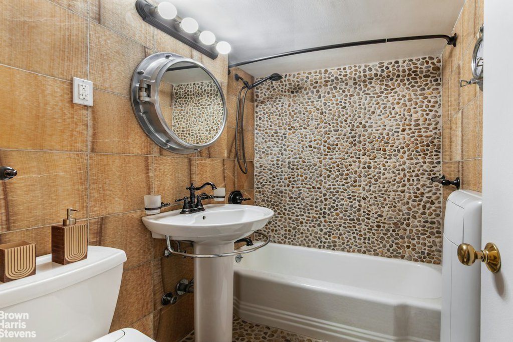 430 West 34th Street, Unit 17CD photo 9