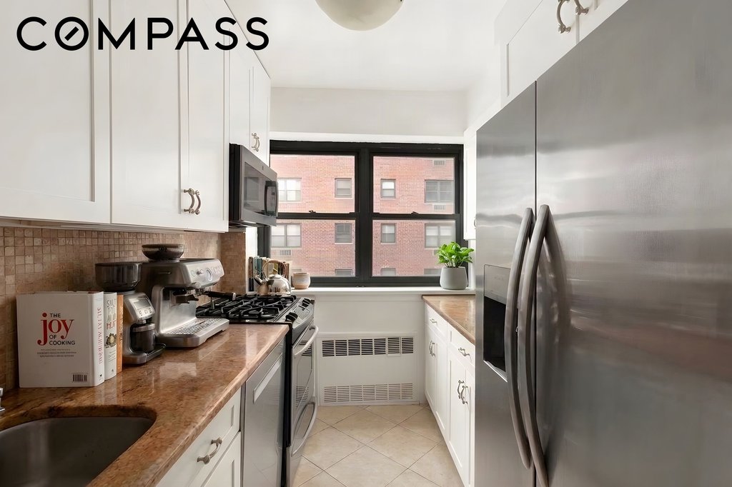 181 East 73rd Street, Unit 6D photo 4