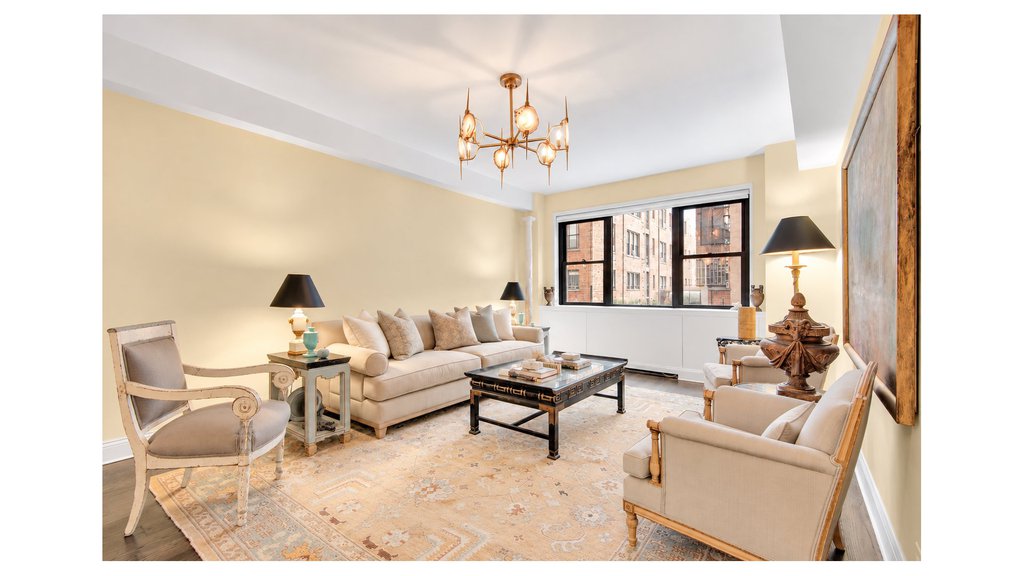 165 East 72nd Street, Unit 2M