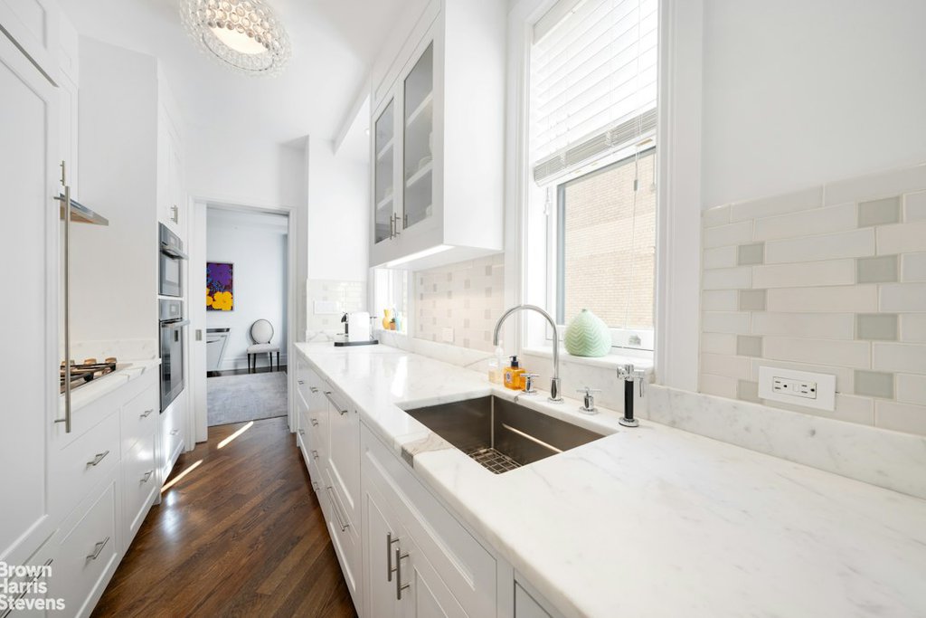 1172 Park Avenue, Unit 14C photo 5