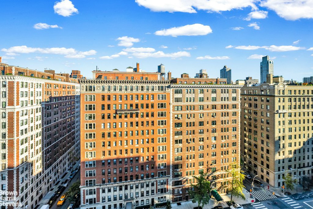 1172 Park Avenue, Unit 14C photo 12