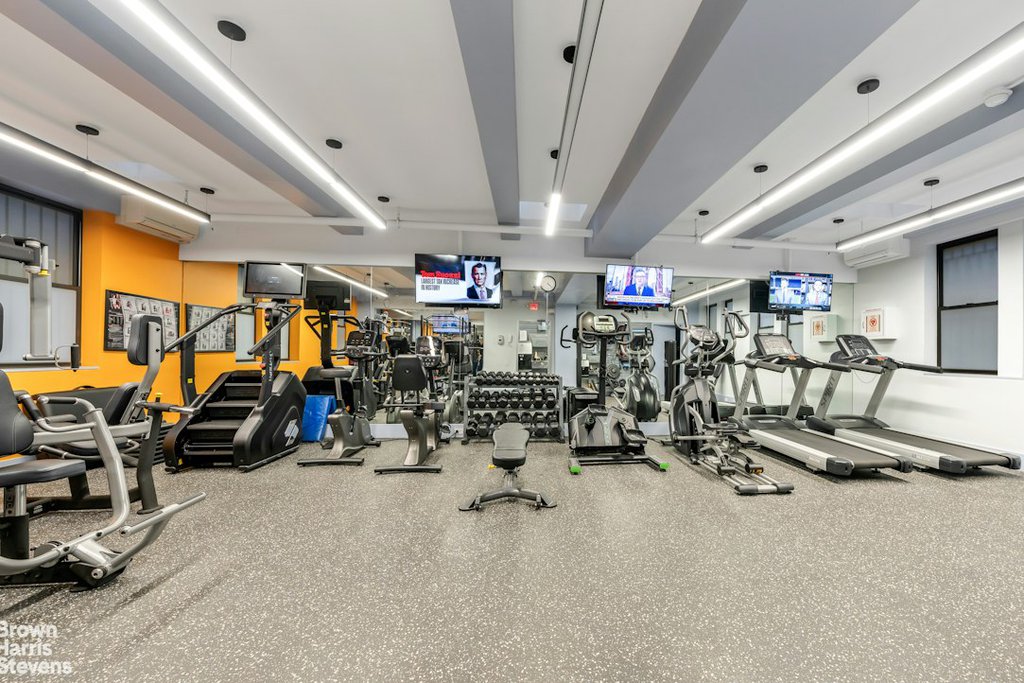 1172 Park Avenue, Unit 14C photo 13