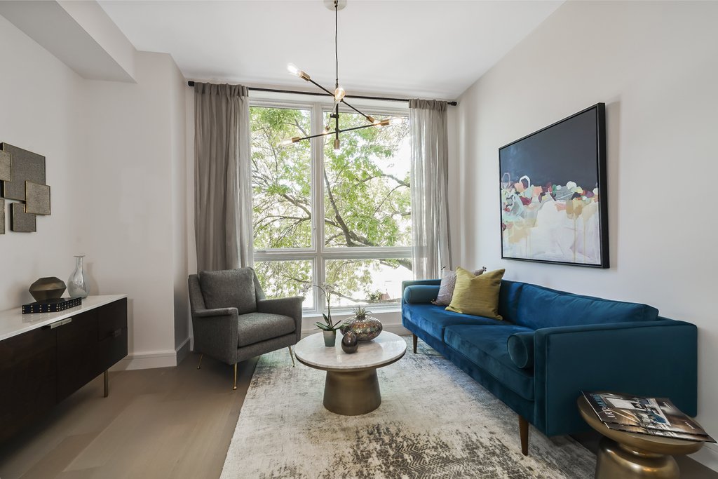 695 Sixth Avenue, Unit 1D photo 2