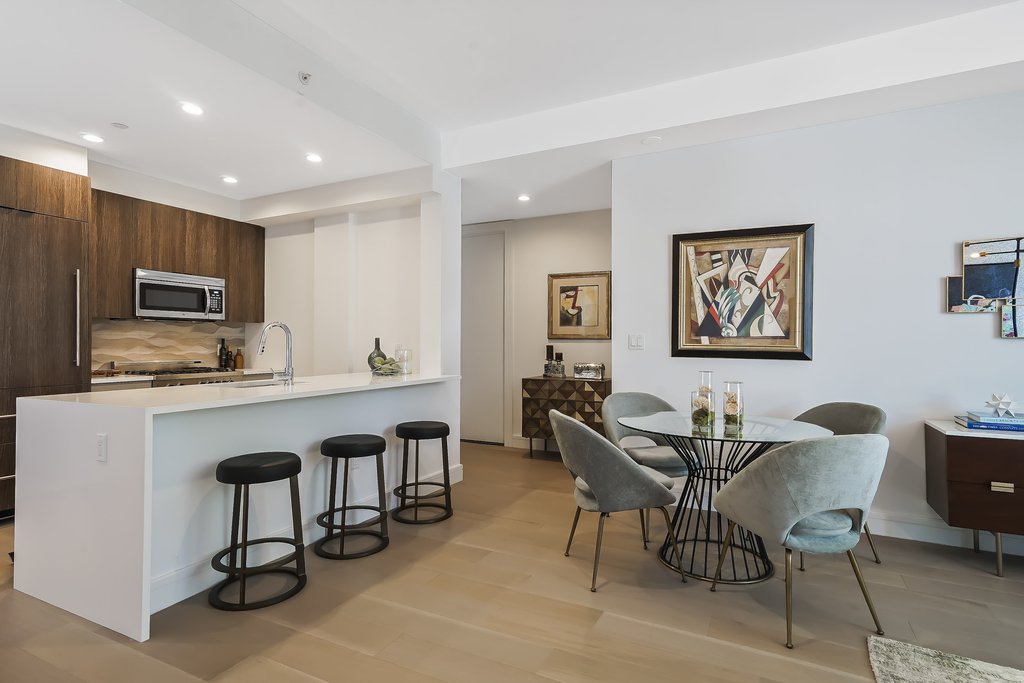 695 Sixth Avenue, Unit 1D photo 3